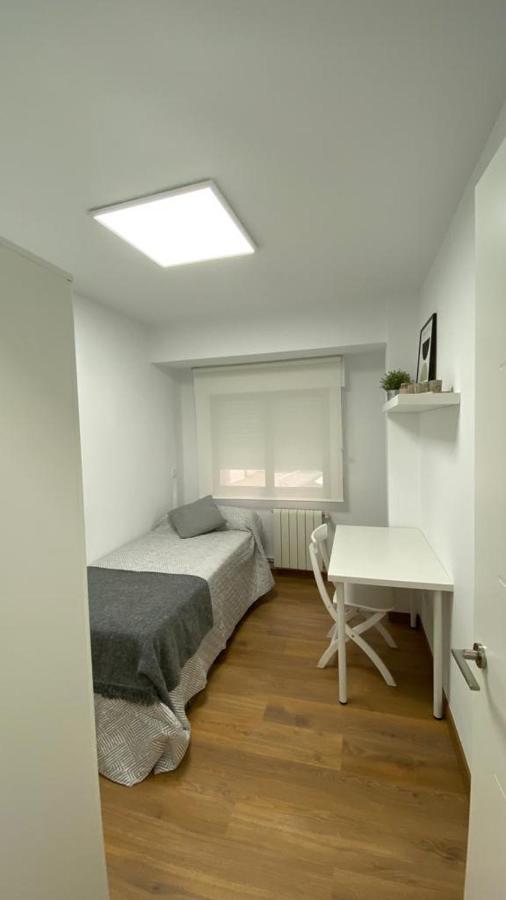 Piso Nuevo Bien Situado En Santander Appartement Buitenkant foto
